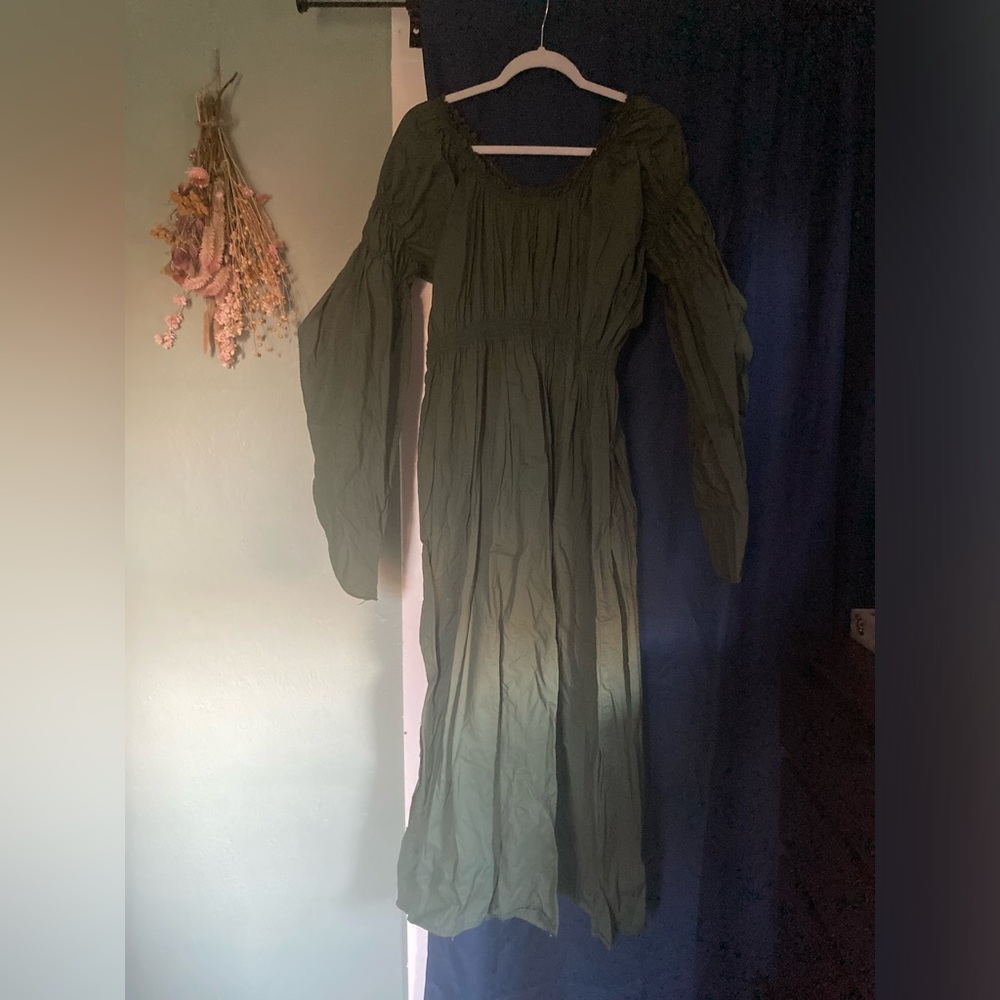 Renaissance faire dress